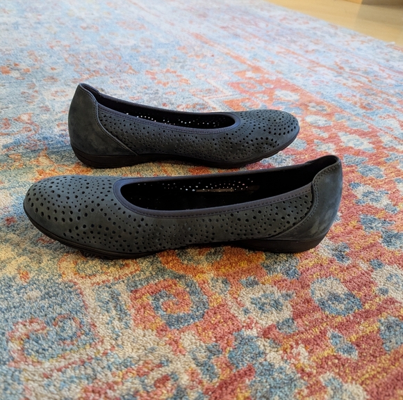 Mephisto Women's 8 Elsie Perf Perferated Ballet Flats Leather Blue - Picture 6 of 9